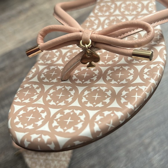 KATE SPADE Leather Blush Pink Flip-Flops - Picture 1 of 6